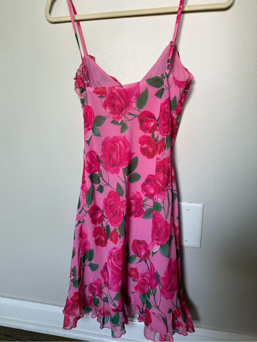 White Fox only wanted you rose floral ruffles mini dress S - Picture 6 of 6
